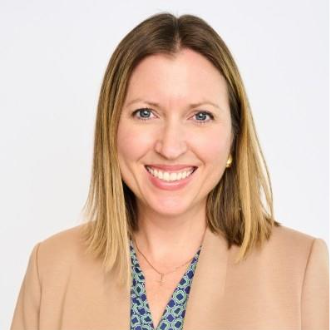 Amy Carlisle headshot